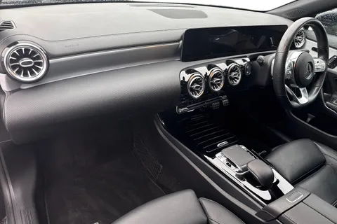 PN19XXT Mercedes-Benz Cla Class 2.0 CLA220 AMG Line (Premium Plus) Coupe 7G-DCT Euro 6 (s/s) 4dr Thumbnail #16