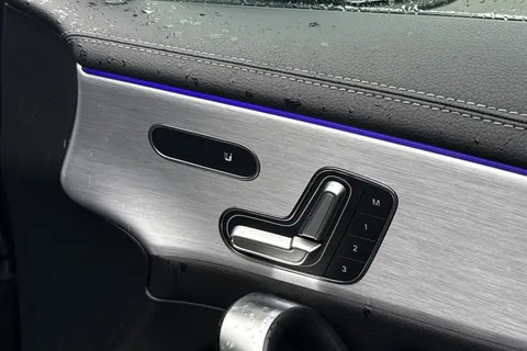 PN19XXT Mercedes-Benz Cla Class 2.0 CLA220 AMG Line (Premium Plus) Coupe 7G-DCT Euro 6 (s/s) 4dr Thumbnail #31