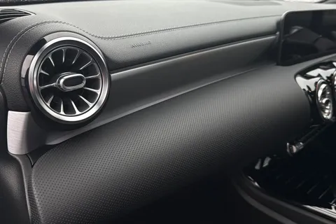 PN19XXT Mercedes-Benz Cla Class 2.0 CLA220 AMG Line (Premium Plus) Coupe 7G-DCT Euro 6 (s/s) 4dr Thumbnail #35