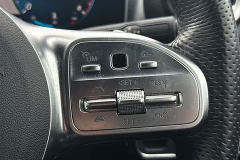 PN19XXT Mercedes-Benz Cla Class 2.0 CLA220 AMG Line (Premium Plus) Coupe 7G-DCT Euro 6 (s/s) 4dr Thumbnail #40