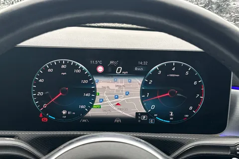 PN19XXT Mercedes-Benz Cla Class 2.0 CLA220 AMG Line (Premium Plus) Coupe 7G-DCT Euro 6 (s/s) 4dr Thumbnail #41