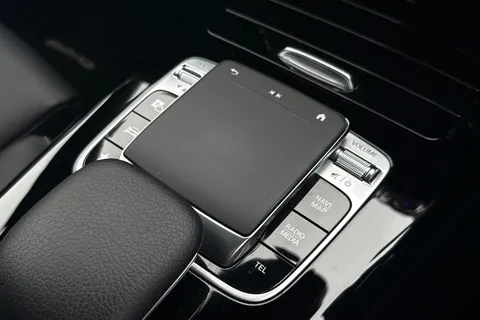 PN19XXT Mercedes-Benz Cla Class 2.0 CLA220 AMG Line (Premium Plus) Coupe 7G-DCT Euro 6 (s/s) 4dr Thumbnail #45