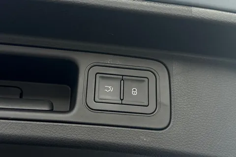 DN75ONJ BYD Seal U 1.5 18.3kWh Boost CVT Auto Euro 6 (s/s) 5dr Thumbnail #24