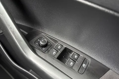 NL70KLA Volkswagen Polo 1.0 TSI 115 R-Line 5dr Thumbnail #25