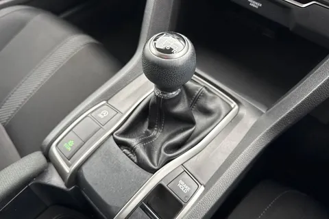 LN18RJX Honda Civic 1.0 VTEC Turbo SE Euro 6 (s/s) 5dr Thumbnail #24