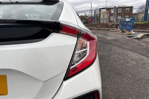 LN18RJX Honda Civic 1.0 VTEC Turbo SE Euro 6 (s/s) 5dr Thumbnail #27