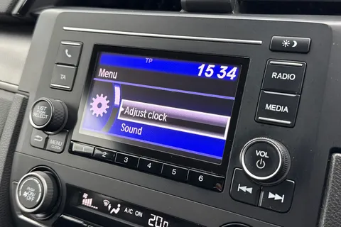 LN18RJX Honda Civic 1.0 VTEC Turbo SE Euro 6 (s/s) 5dr Thumbnail #47