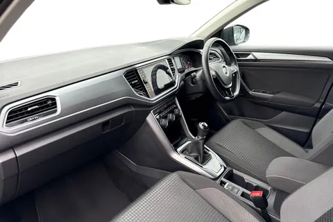 KS71AXA Volkswagen T-Roc 1.0 TSI 110 Active 5dr | App Connect | Active Pack Thumbnail #15