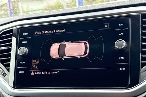 KS71AXA Volkswagen T-Roc 1.0 TSI 110 Active 5dr | App Connect | Active Pack Thumbnail #31