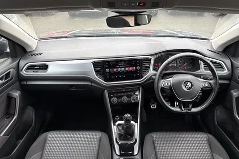 KS71AXA Volkswagen T-Roc 1.0 TSI 110 Active 5dr | App Connect | Active Pack Thumbnail #37