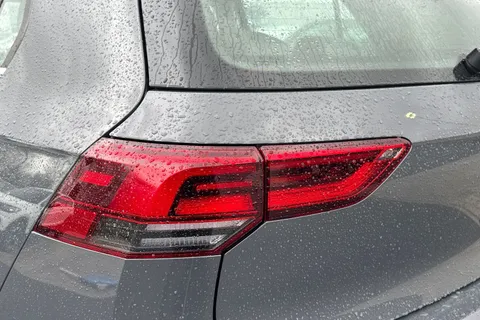 MP23JNJ Volkswagen Golf 1.5 TSI 150 Style 5dr **WINTER PACK, REAR VIEW CAMERA** Thumbnail #8