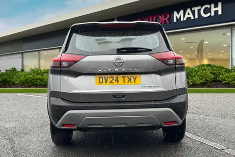 DV24TXY Nissan X-Trail 1.5 h e-POWER Acenta Premium Auto Euro 6 (s/s) 5dr Thumbnail #5