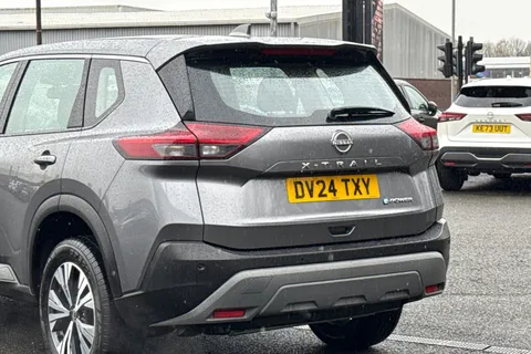 DV24TXY Nissan X-Trail 1.5 h e-POWER Acenta Premium Auto Euro 6 (s/s) 5dr Thumbnail #9