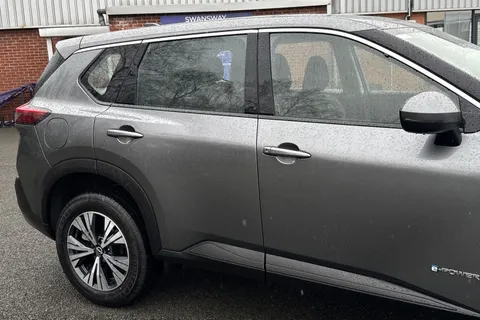 DV24TXY Nissan X-Trail 1.5 h e-POWER Acenta Premium Auto Euro 6 (s/s) 5dr Thumbnail #30