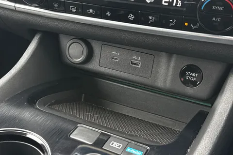 DV24TXY Nissan X-Trail 1.5 h e-POWER Acenta Premium Auto Euro 6 (s/s) 5dr Thumbnail #43