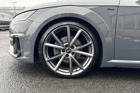 11 of 66 for Audi TT Coup- Black Edition 40 TFSI 197 PS S tronic