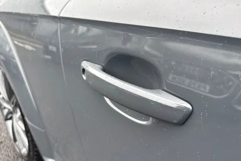 30 of 66 for Audi TT Coup- Black Edition 40 TFSI 197 PS S tronic