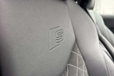 46 of 66 for Audi TT Coup- Black Edition 40 TFSI 197 PS S tronic