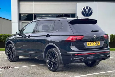 CX73OMP Volkswagen Tiguan Allspace 2.0TDI 200 R-Line 4M DSG ⭐Factory towbar, Black style pack⭐ Thumbnail #4