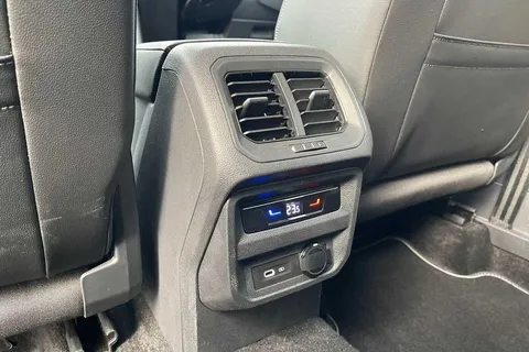 CX73OMP Volkswagen Tiguan Allspace 2.0TDI 200 R-Line 4M DSG ⭐Factory towbar, Black style pack⭐ Thumbnail #38