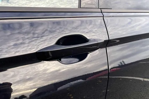 CX73OMP Volkswagen Tiguan Allspace 2.0TDI 200 R-Line 4M DSG ⭐Factory towbar, Black style pack⭐ Thumbnail #43