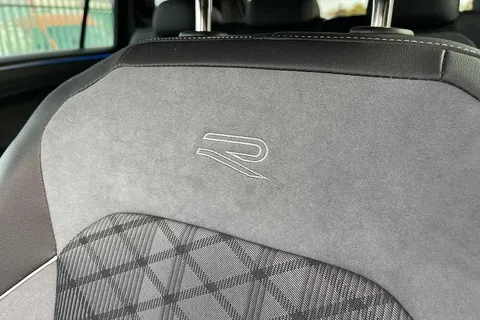 CX73OMP Volkswagen Tiguan Allspace 2.0TDI 200 R-Line 4M DSG ⭐Factory towbar, Black style pack⭐ Thumbnail #44