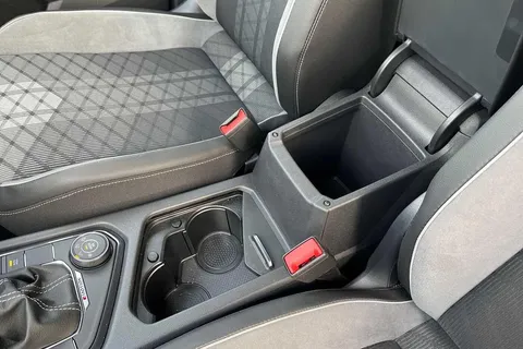 CX73OMP Volkswagen Tiguan Allspace 2.0TDI 200 R-Line 4M DSG ⭐Factory towbar, Black style pack⭐ Thumbnail #45