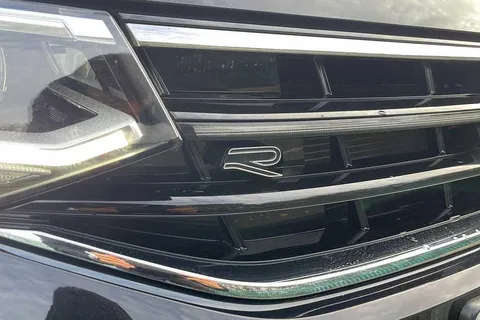 CX73OMP Volkswagen Tiguan Allspace 2.0TDI 200 R-Line 4M DSG ⭐Factory towbar, Black style pack⭐ Thumbnail #48