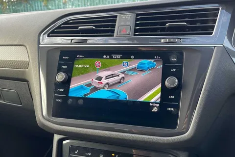 CX73OMP Volkswagen Tiguan Allspace 2.0TDI 200 R-Line 4M DSG ⭐Factory towbar, Black style pack⭐ Thumbnail #49