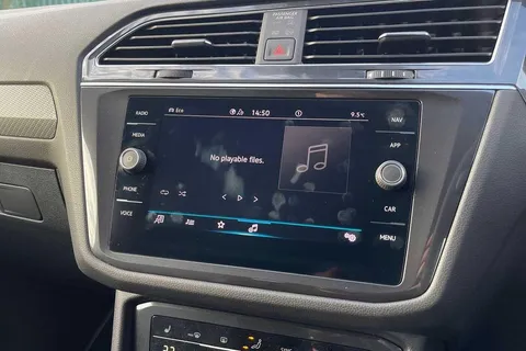 CX73OMP Volkswagen Tiguan Allspace 2.0TDI 200 R-Line 4M DSG ⭐Factory towbar, Black style pack⭐ Thumbnail #50