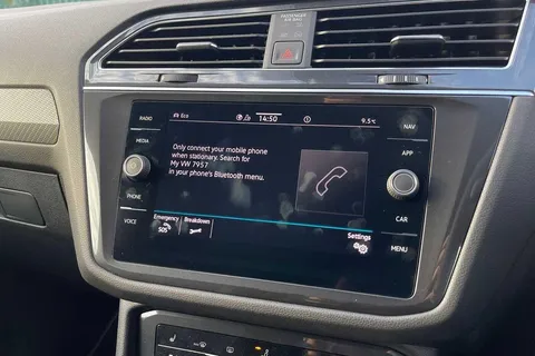 CX73OMP Volkswagen Tiguan Allspace 2.0TDI 200 R-Line 4M DSG ⭐Factory towbar, Black style pack⭐ Thumbnail #52