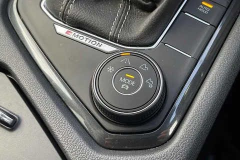 CX73OMP Volkswagen Tiguan Allspace 2.0TDI 200 R-Line 4M DSG ⭐Factory towbar, Black style pack⭐ Thumbnail #59