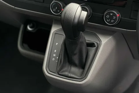 VN23WOB Volkswagen California 2.0 TDI Beach Camper DSG Thumbnail #19