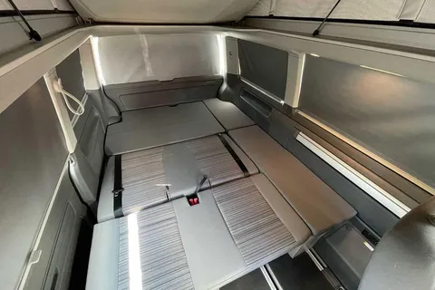 VN23WOB Volkswagen California 2.0 TDI Beach Camper DSG Thumbnail #40