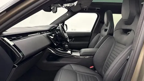 KP74YBV Land Rover Range Rover Sport 4.4 P635 SV Edition One (Carbon Bronze Matte) 5dr Thumbnail #3