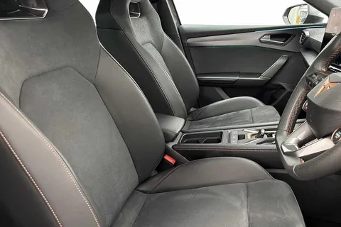 KO25UVG CUPRA Leon 1.5 eTSI 150 V2 5dr DSG Thumbnail #10