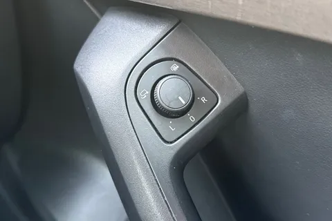 40 of 55 for SEAT Ateca 1.5 TSI EVO XPERIENCE DSG Euro 6 (s/s) 5dr