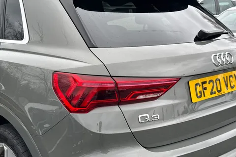 GF20VCV Audi Q3 S line 35 TFSI 150 PS S tronic Thumbnail #9