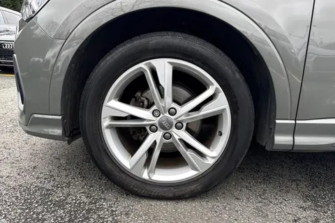 GF20VCV Audi Q3 S line 35 TFSI 150 PS S tronic Thumbnail #12