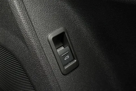 GF20VCV Audi Q3 S line 35 TFSI 150 PS S tronic Thumbnail #43