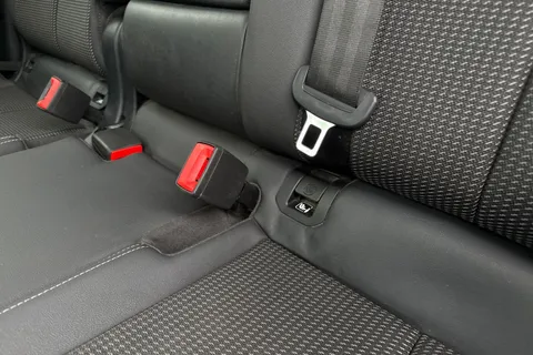 GF20VCV Audi Q3 S line 35 TFSI 150 PS S tronic Thumbnail #46