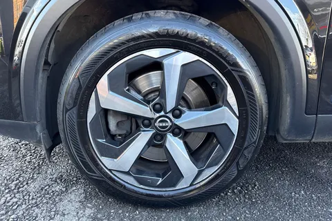 LN23OKX Nissan Qashqai 1.5 h e-POWER N-Connecta Auto Euro 6 (s/s) 5dr Thumbnail #13