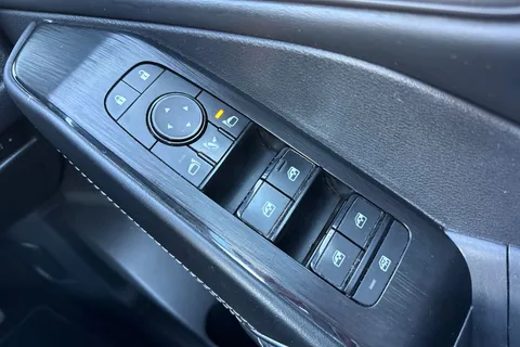 LN23OKX Nissan Qashqai 1.5 h e-POWER N-Connecta Auto Euro 6 (s/s) 5dr Thumbnail #42