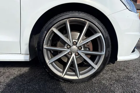 6 of 44 for AUDI A1 1.4 TFSI 125 Black Edition Nav 5dr