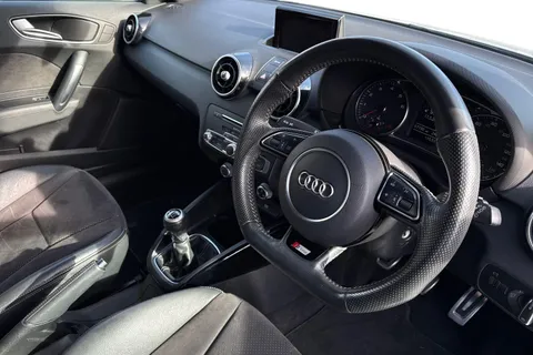 7 of 44 for AUDI A1 1.4 TFSI 125 Black Edition Nav 5dr