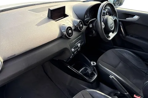 8 of 44 for AUDI A1 1.4 TFSI 125 Black Edition Nav 5dr