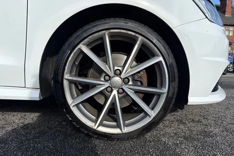 23 of 44 for AUDI A1 1.4 TFSI 125 Black Edition Nav 5dr