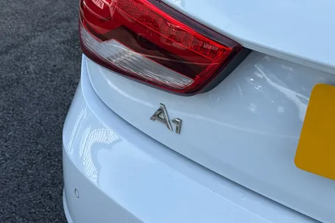 24 of 44 for AUDI A1 1.4 TFSI 125 Black Edition Nav 5dr