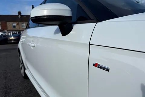 26 of 44 for AUDI A1 1.4 TFSI 125 Black Edition Nav 5dr