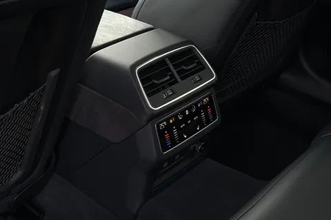 29 of 66 for Audi RS 6 Avant RS 6 Avant performance Carbon Vorsprung 630 PS tiptronic